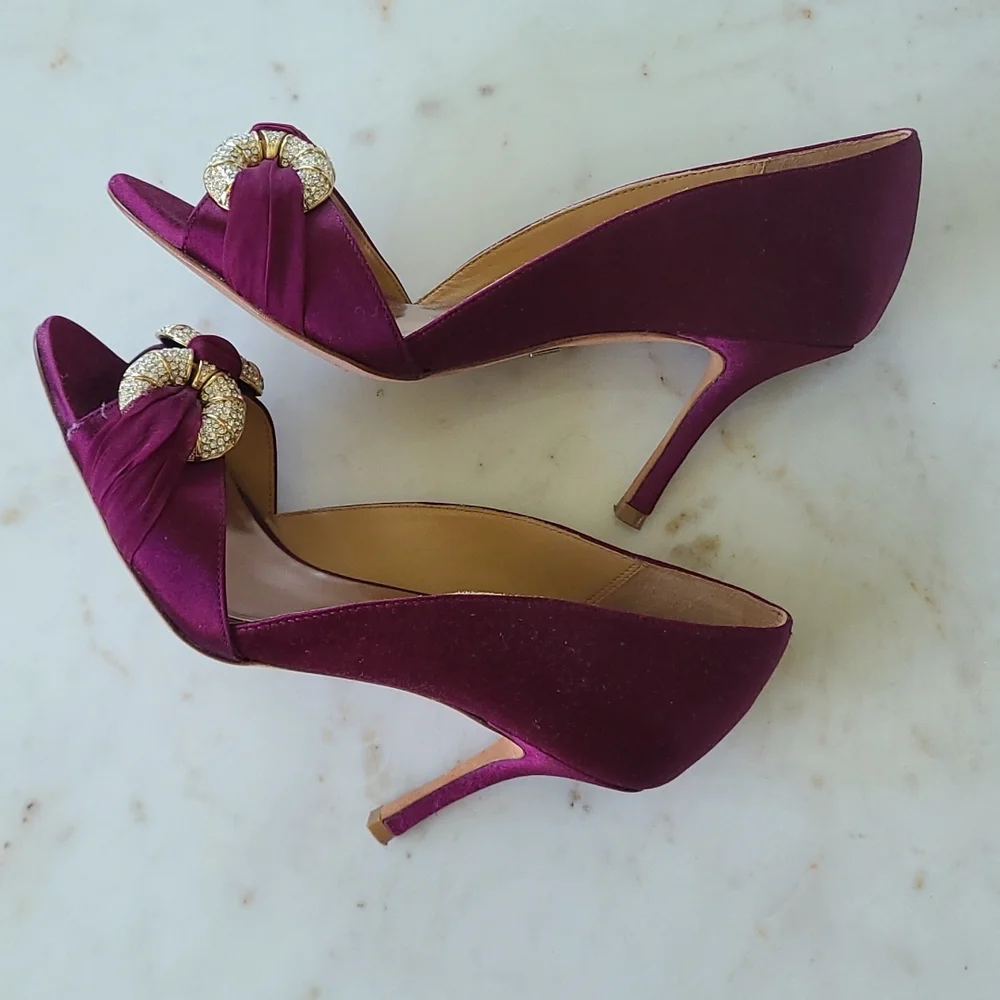 Badgley Mischka Jamaica Wine Satin Peep Toe Heels - Picture 3 of 9